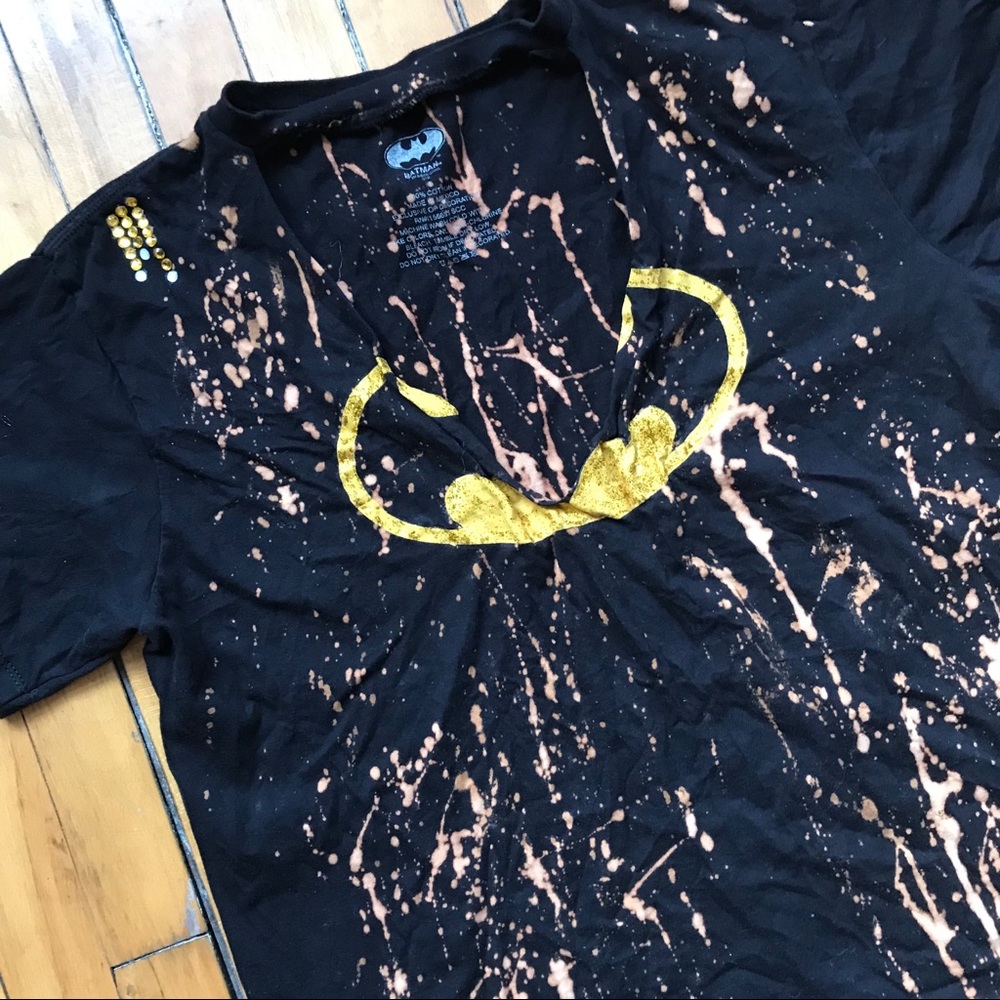 ▫️r e s t y l e d || sparkle batman choker tee▫️